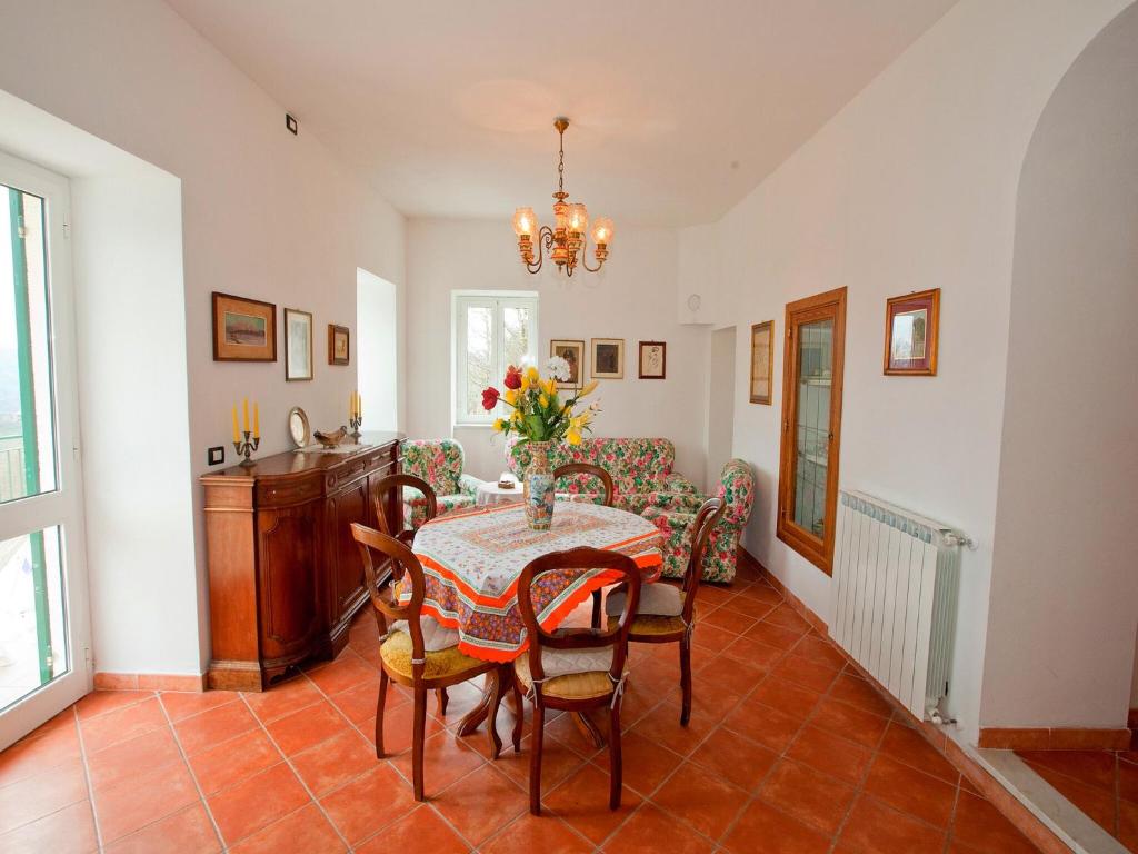 Spacious home surrounded by nature, Sesta Godano