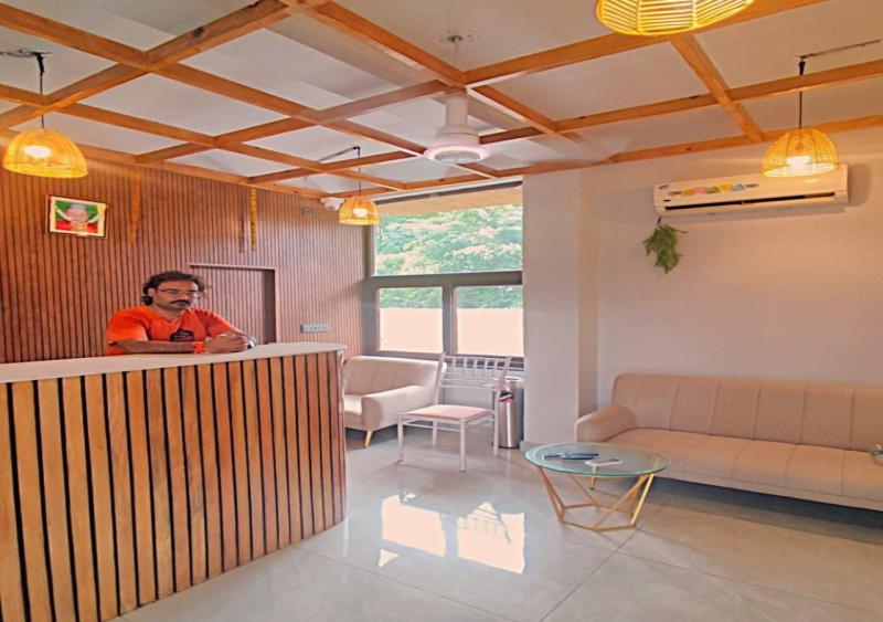 The Twelve Petals By AUM Hotel, Ramnagar