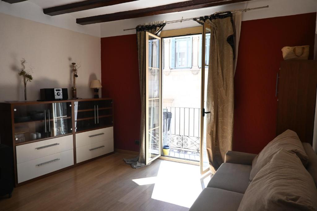 Homenfun Barcelona Gótico, Barcelona