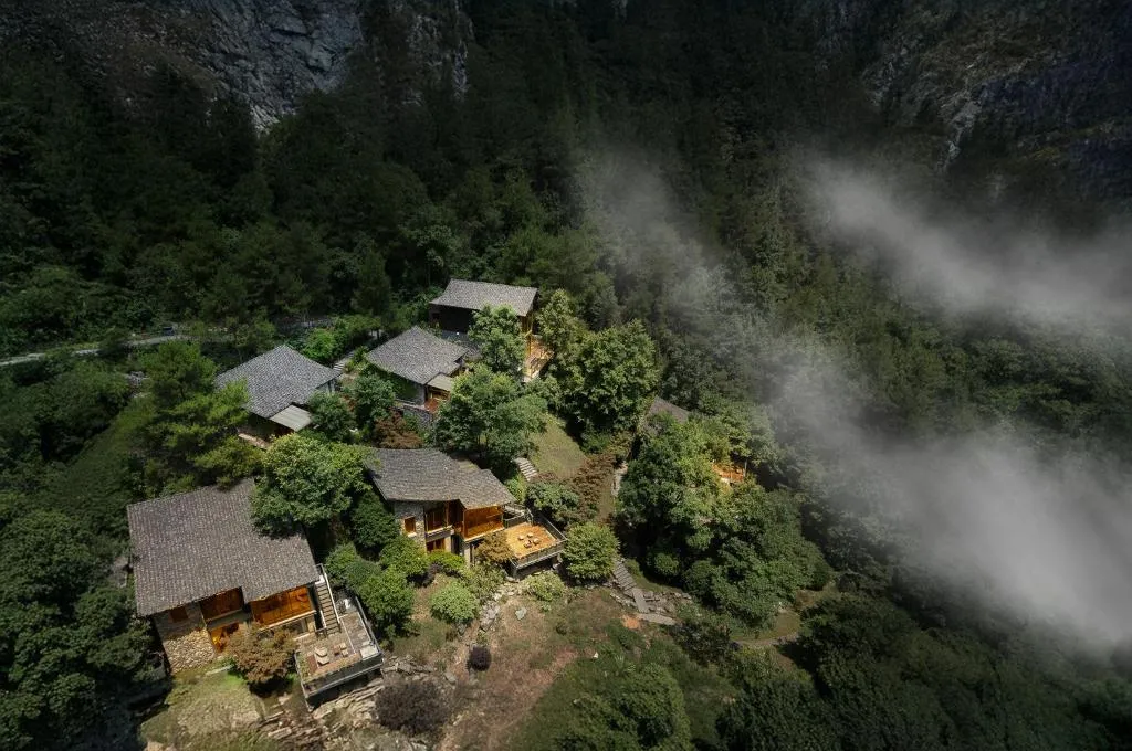 Autumn Whisper Eden Villas, hotel in Wulong