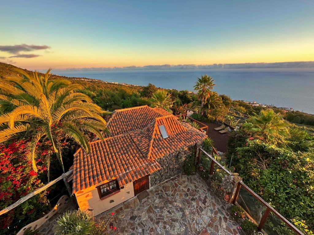 Finca Tenerife - Authentisches kanarisches Haus mit Traumblick, tropischem Garten und Sauna - 3