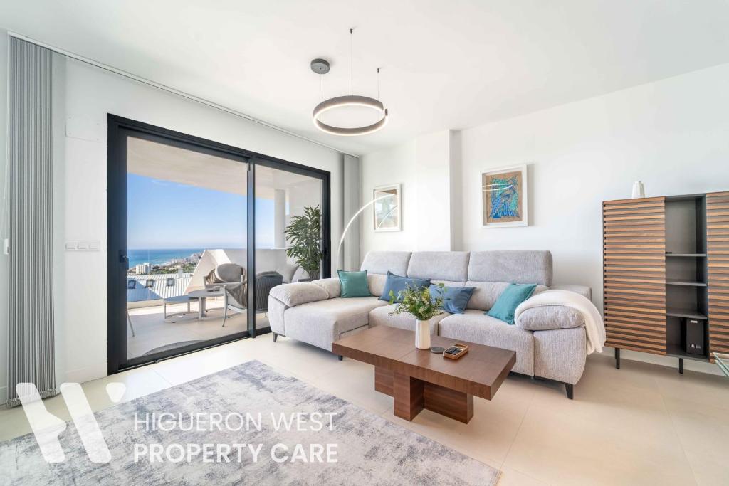 Las Lomas Higueron Collection - The Lomas Horizon by HWPC - 2