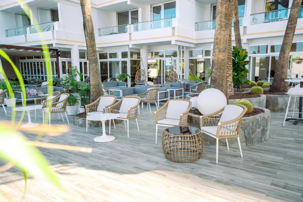 Coral Ocean View - Adults Only - 4