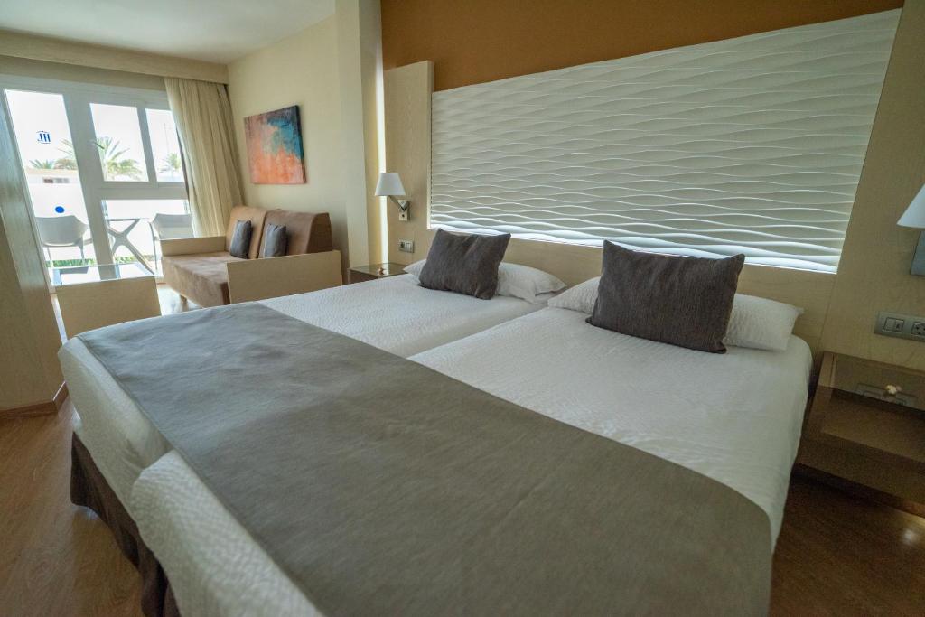 HL Suite Nardos - Only Adults — Hotel rooms in Playa del Ingles, Canary Islands
