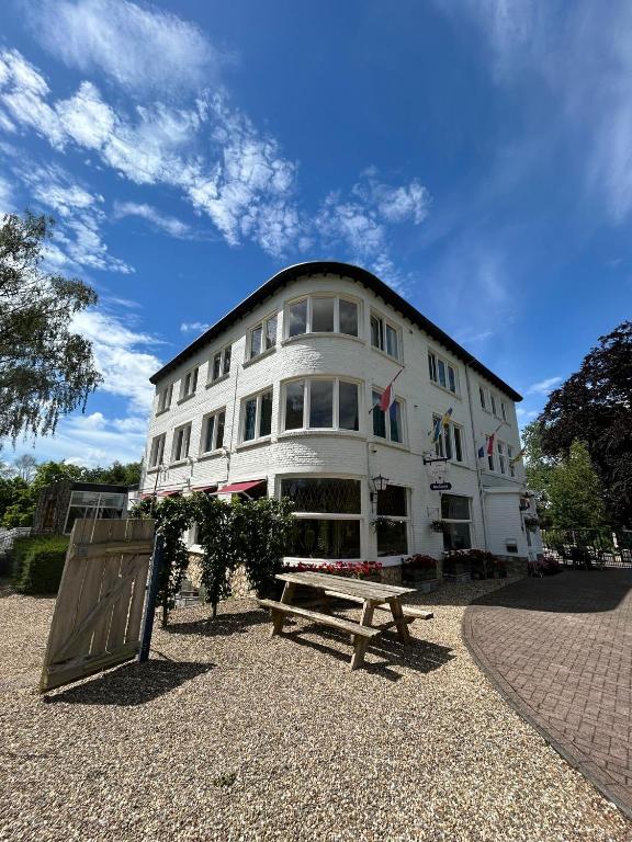 Geulzicht Hotel, Schin op Geul