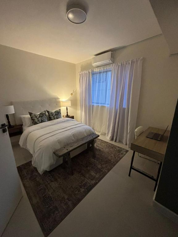 Inside Out Bliss, Paarl