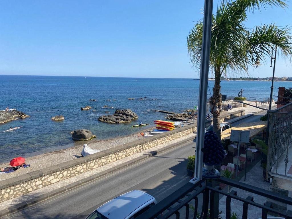 CASA NICOLE fronte mare - 3