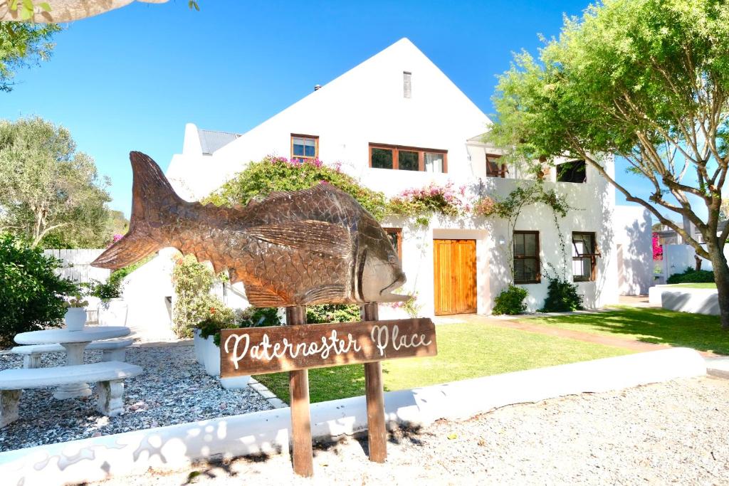 Paternoster Place, Paternoster