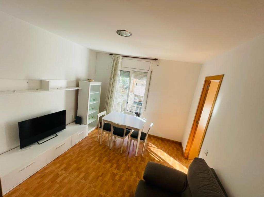 3 bedroom apartment Balcony Med-Rambla Nova - 3