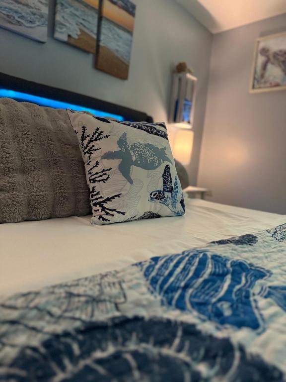 Cocoa, Beach house, Cocoa