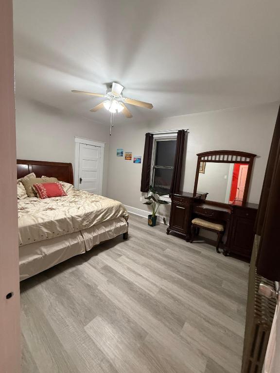 Alegrya-1, Mount Rainier