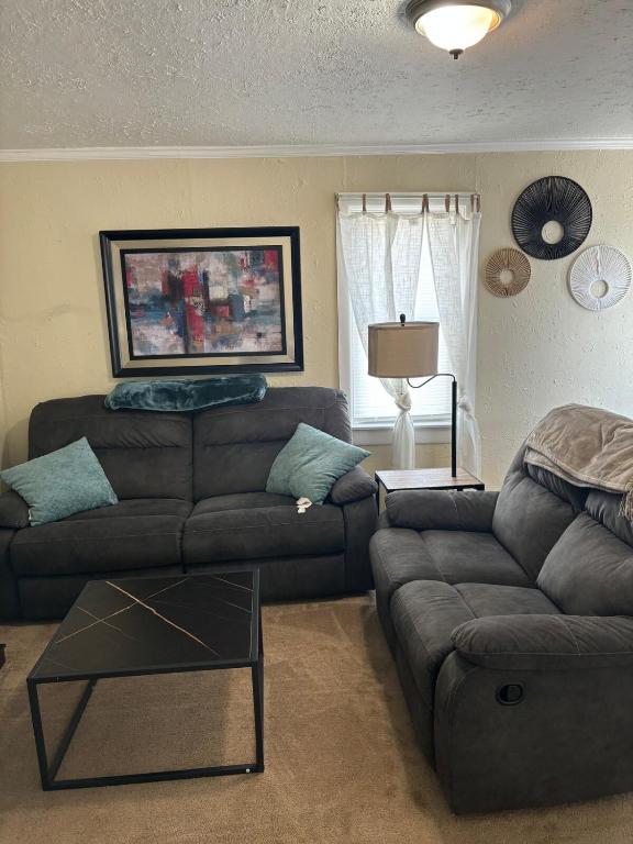 Colton Loop, Beckley