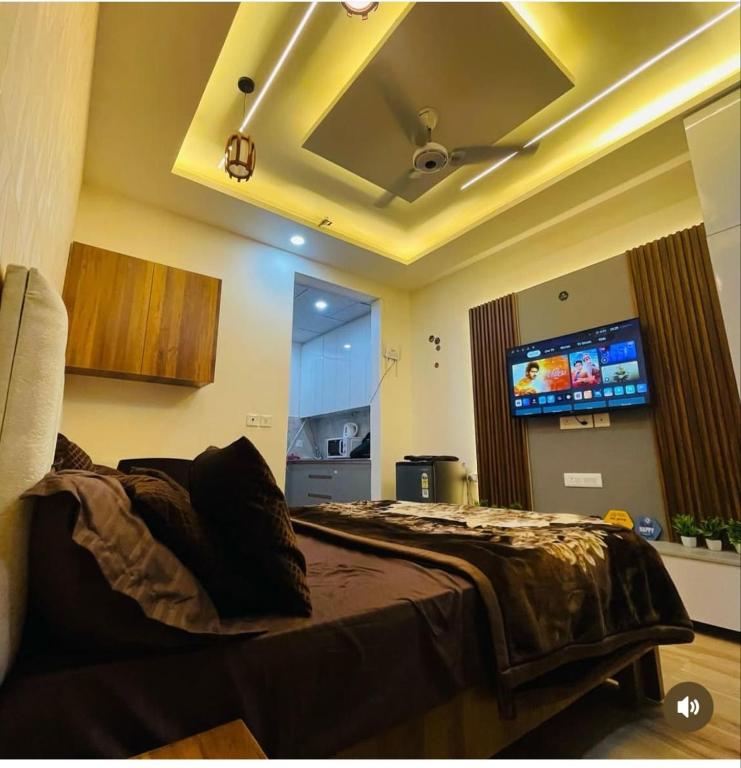 Visitor stop, Greater Noida