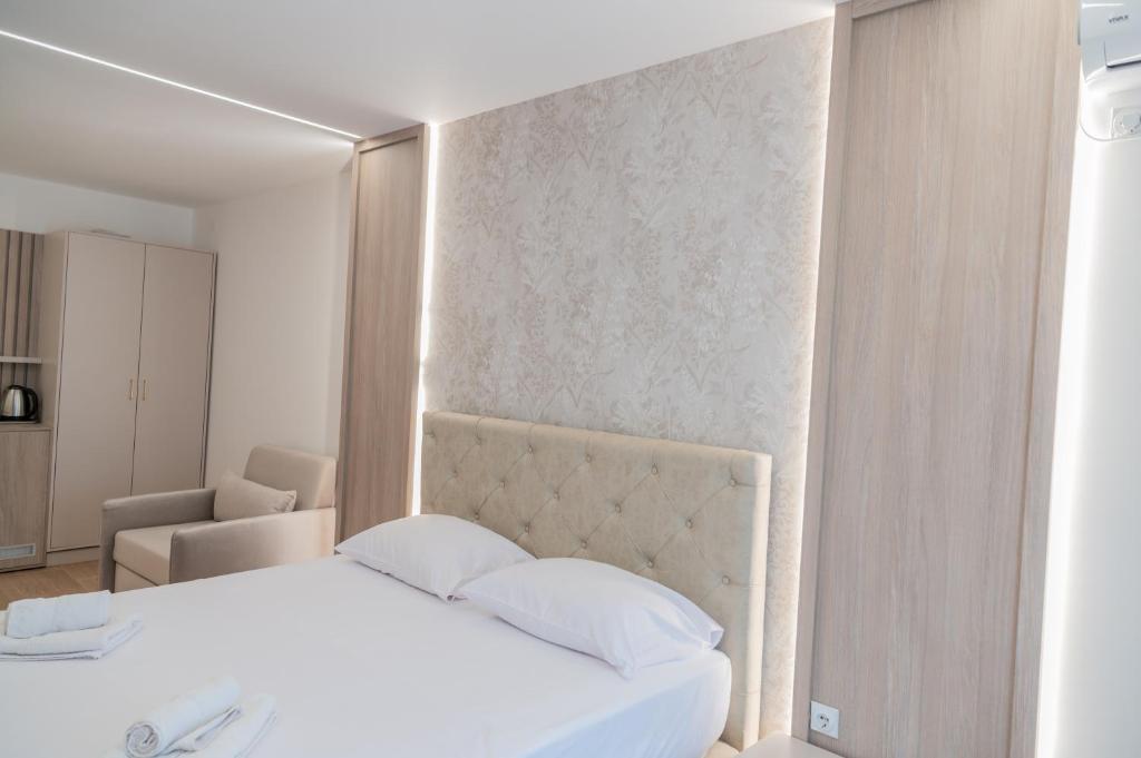 Grand Apartments - 3