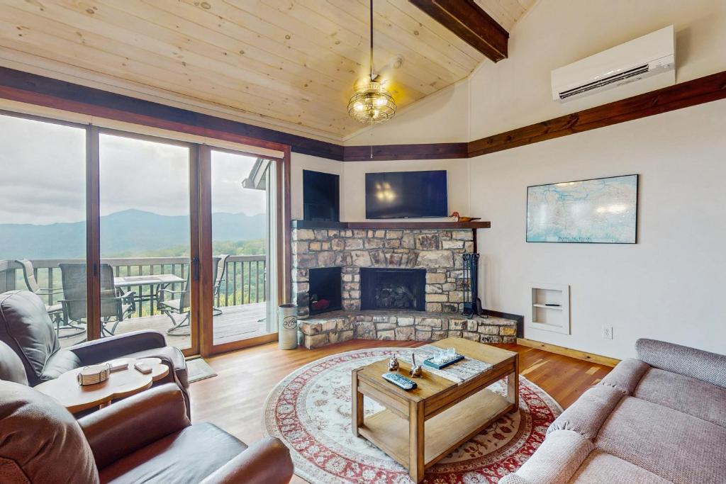 Skyleaf 404, Sugar Mountain