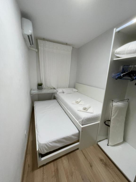 Amplio apartamento, playa, tren - 3