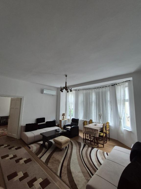 City Centre Apartment - 2