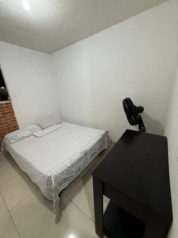Habitación doble cerca aeropuerto,estadio y autobuses - 3