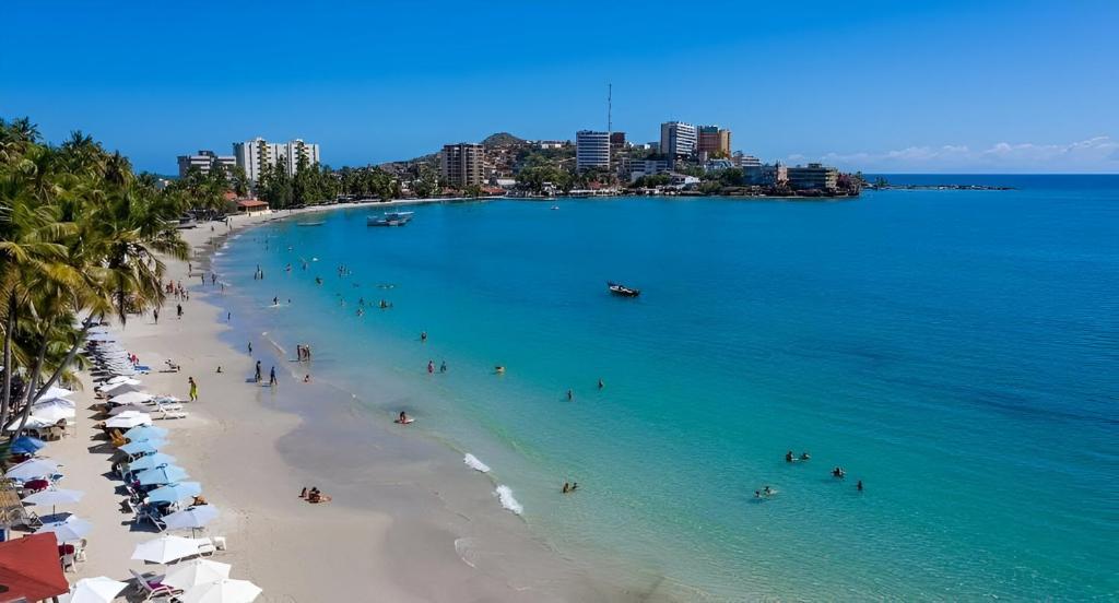 Apartamento con vista al mar, Pampatar