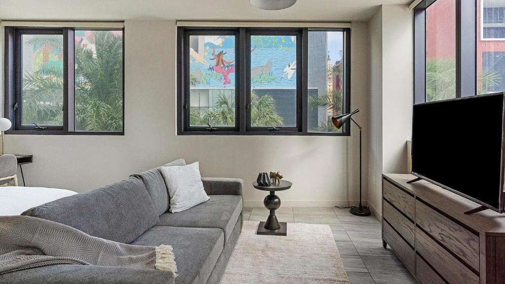 Landing at Flow Miami - Downtown Miami, Miami