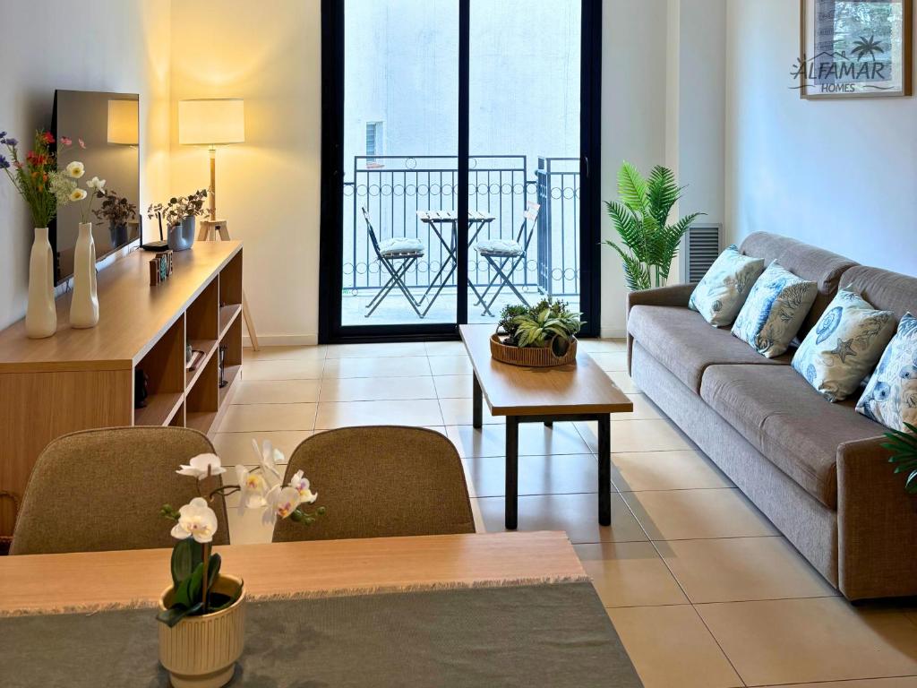 Kioto Suite - Modern Apartment with Parking & Swimming Pool, Lloret de Mar