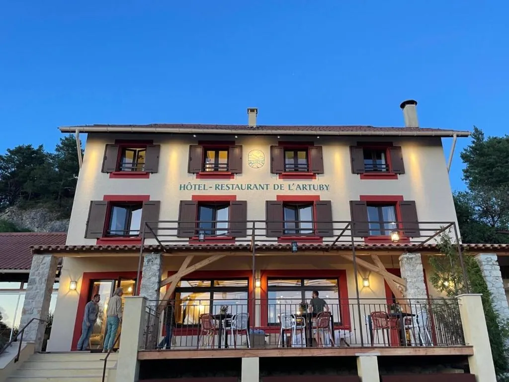 Hôtel de l'Artuby - Logis Hotel, hotel in Séranon