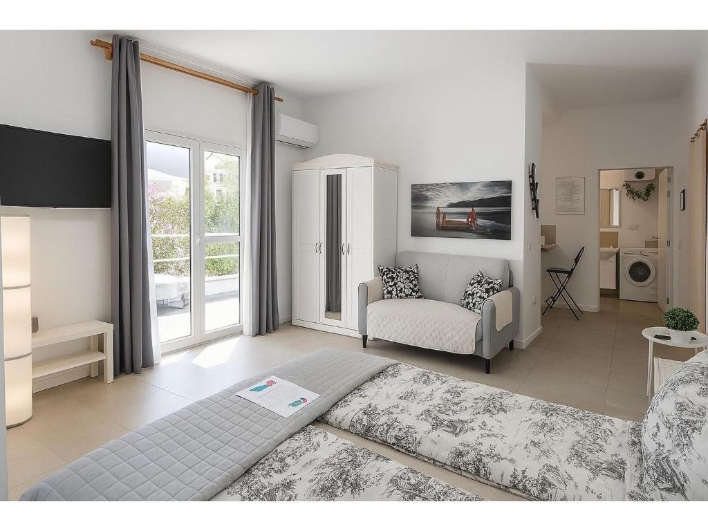 Fantastico 4 - with large private terrace, free parking, air conditioning, BBQ - 4