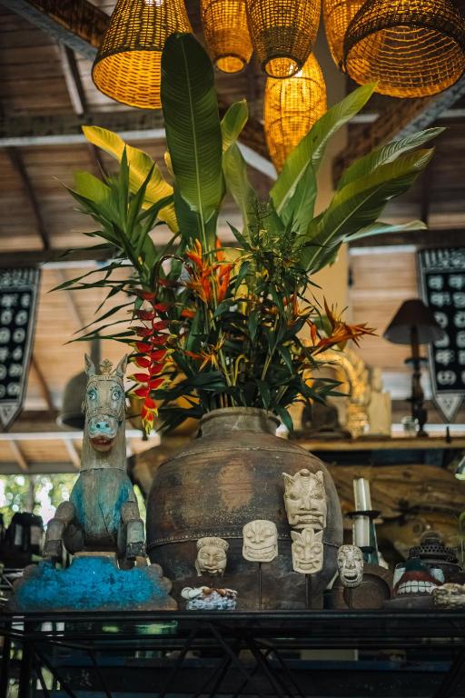 フロント・ロビー