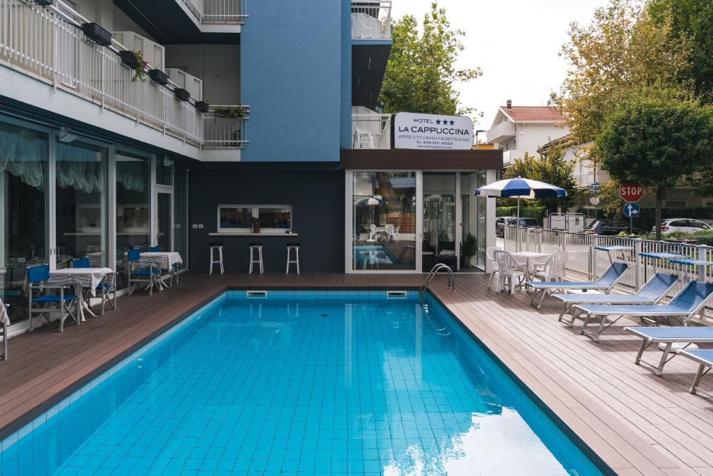 Hotel La Cappuccina — Basen in Riccione, Emilia-Romania