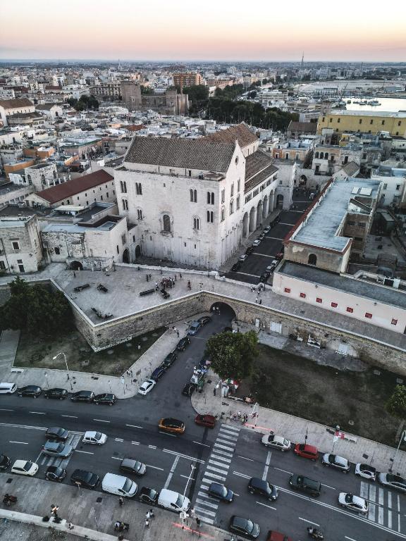 Majestic Seaview Apartment - Bari Centro - 4
