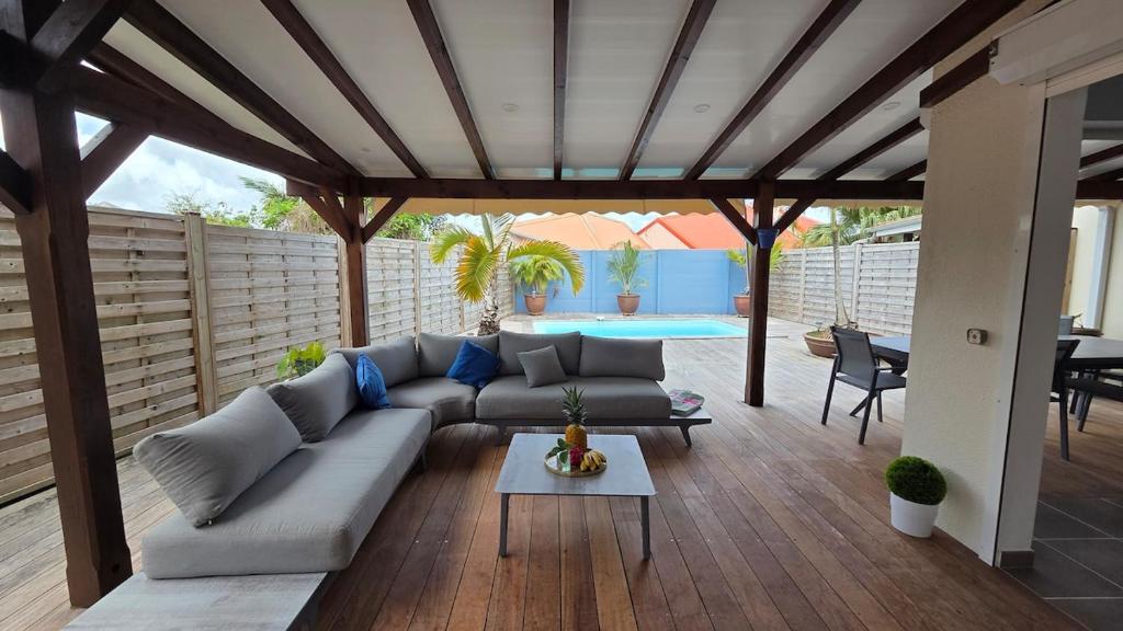 Taly Moon, Le Diamant