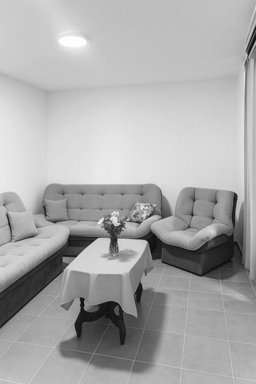 Apartman Ulcinj - 1