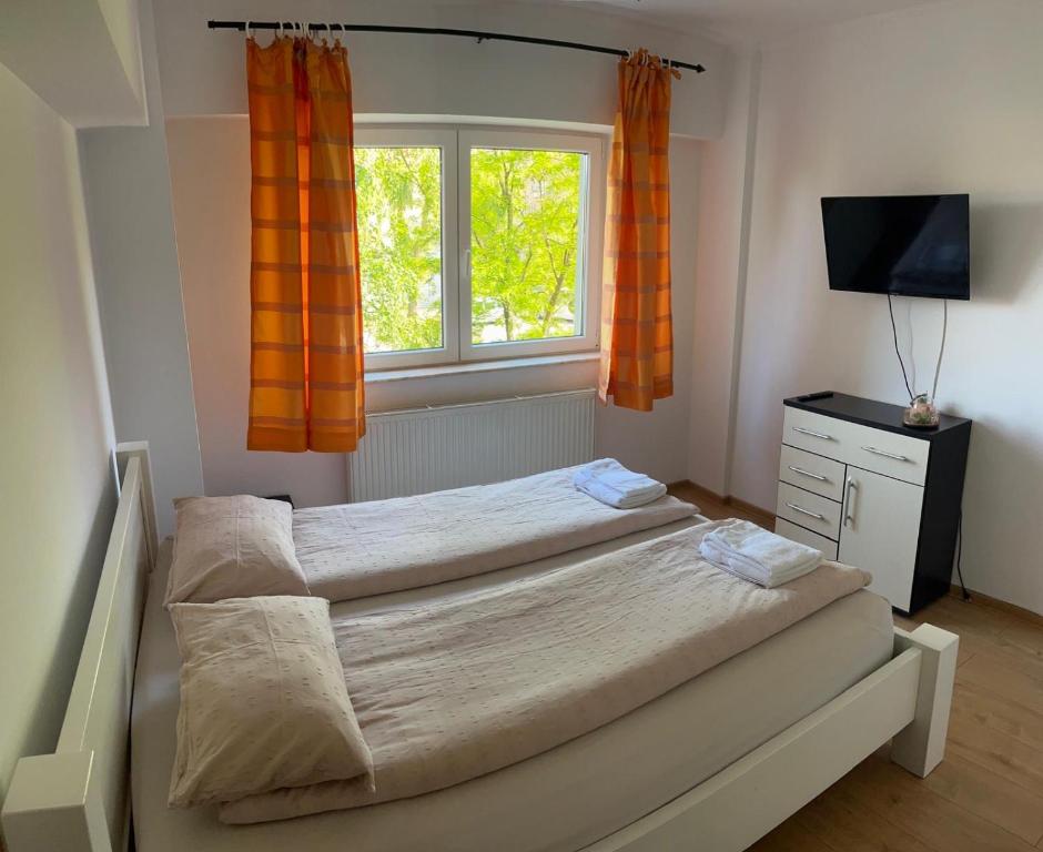 Apart Deby, Satu Mare