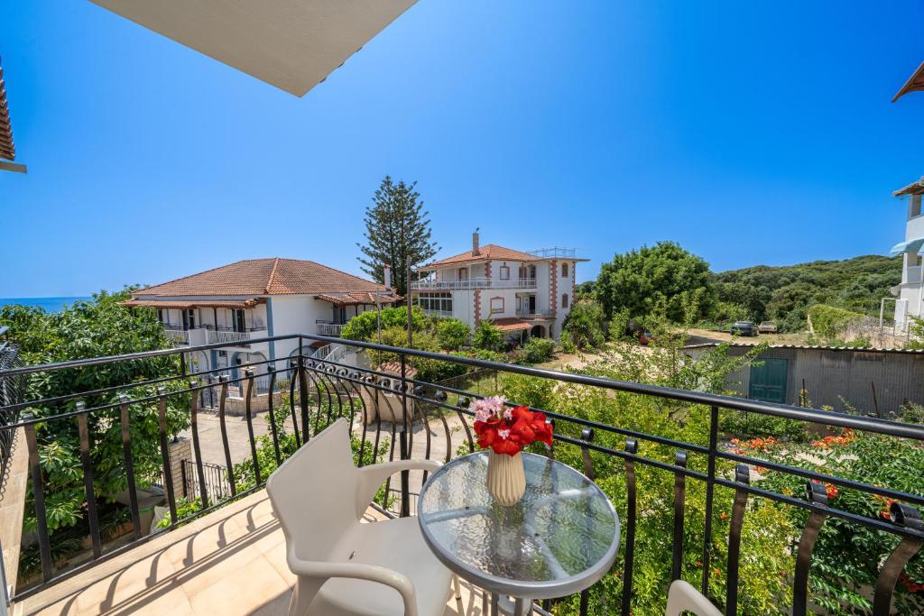 Dionysios Studios — Hotel building in Skala (Kefalonia), Ionian Islands