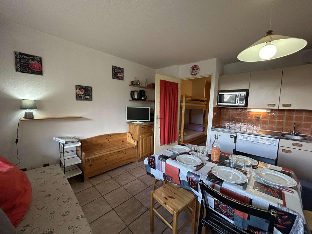 Appartement Montgenèvre 6 pers, skis aux pieds, animaux acceptés, parking - FR-1-330D-70 - 1
