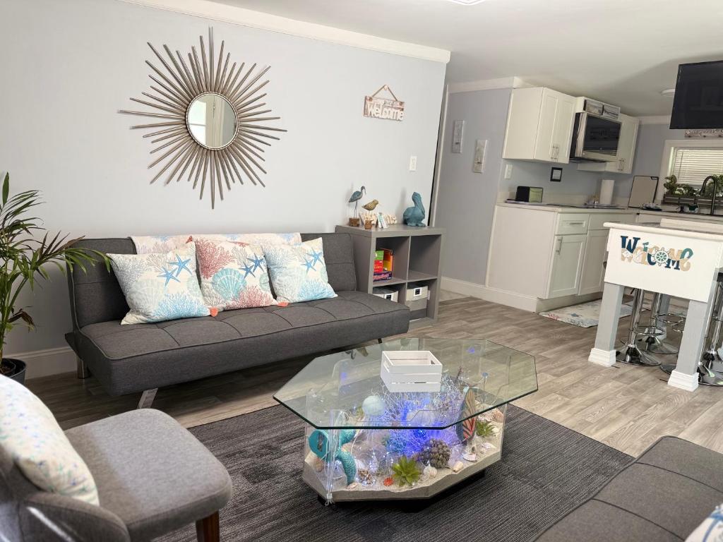 Cocoa, Beach house-2, Cocoa