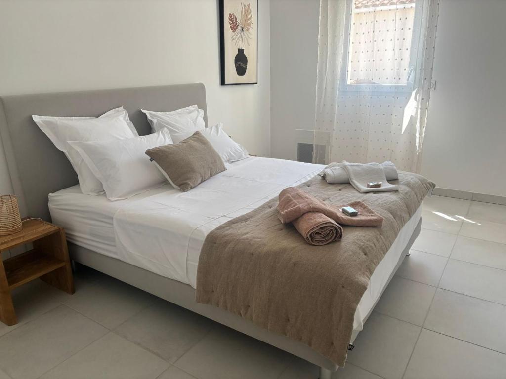 Very comfortable air-conditioned 2 rooms with direct beach access and a free parking - 5