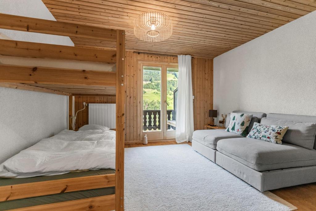 Val d'Illiez, 6 pers - balcon et vue - parking - 4