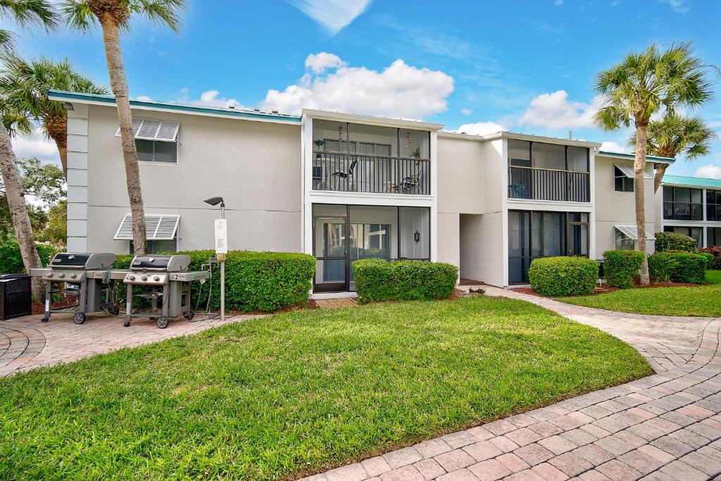 White Sands #1001, Siesta Key