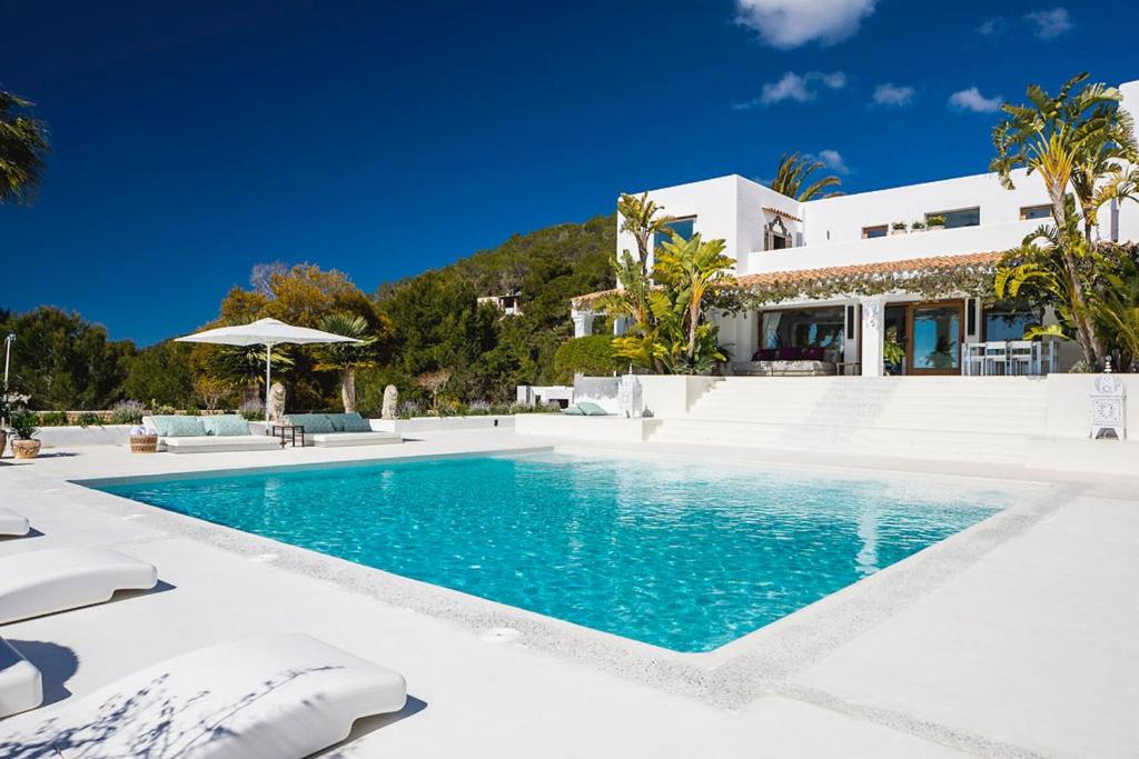 Secluded 6 Bedroom Villa Retreat in Ibiza, 1037 - 1