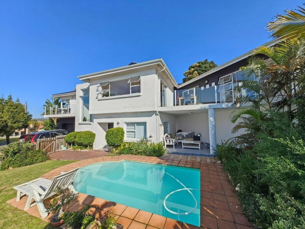 Plett Family Escape with Pool, Plettenberg Bay