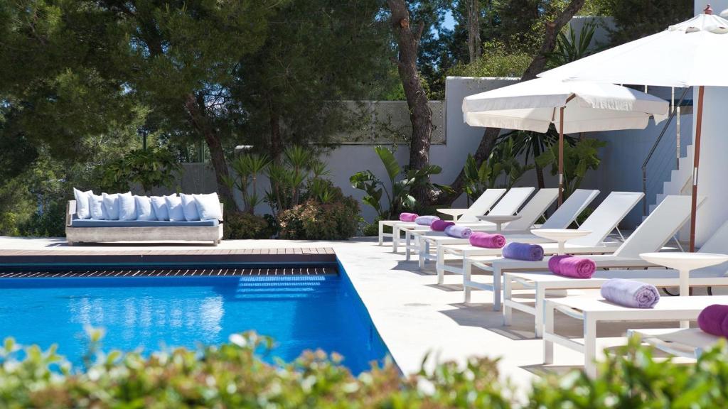 Spectacular 6 Bedroom Villa in San Jose 1062 - 2