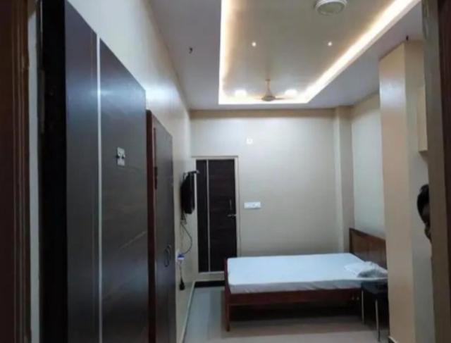 Parbramha bhakt nivas, Pandharpur