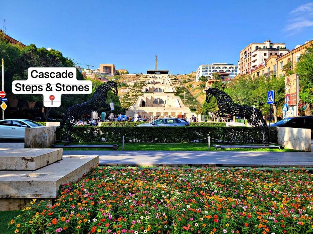Cascade Steps & Stones, Jerevan