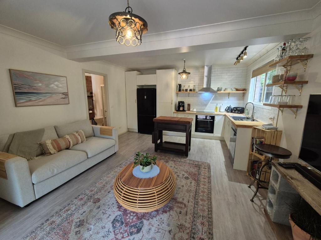 Emerald Escape, Emerald Beach