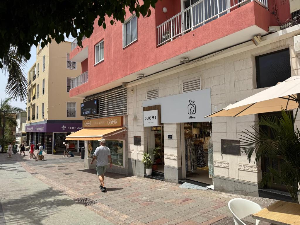 Céntrico apartamento en Playa Los Cristianos - Tenerife Sur - 2