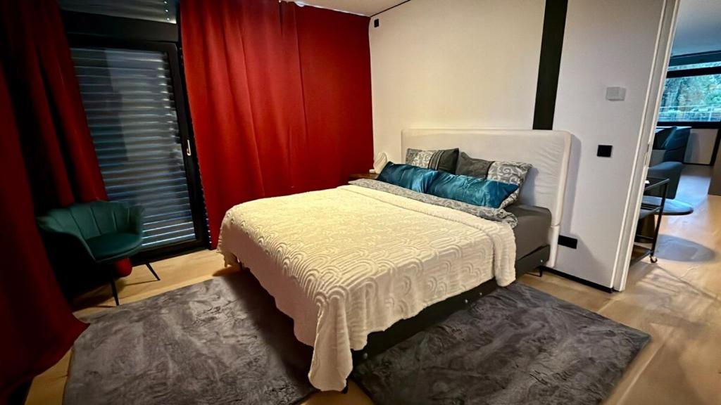 Nature Oasis near Berlin - Peaceful and Modern Stay, Falkensee