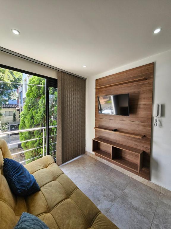 Medellín te Espera Modern & Central Apartment for Travelers, Medellín