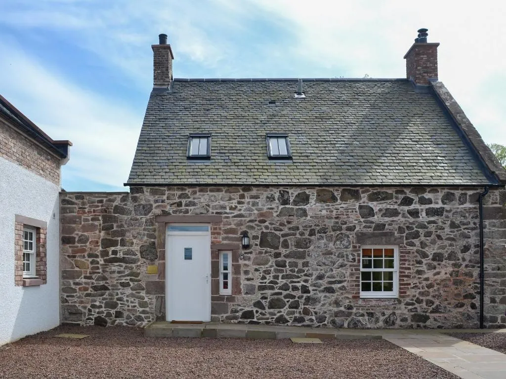 Grieve's Cottage - Uk11107, hotel v destinaci Montrose