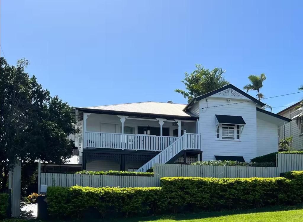 Windsor Retreat with City Views, Brisbane